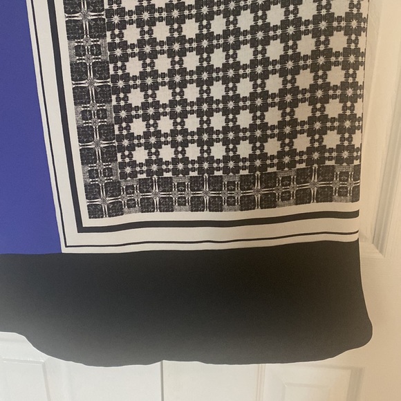 Formal dress - Picture 5 of 6